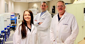 /media/fynkfmx5/high-res-copy-of-lab-group-shot-p101.jpg